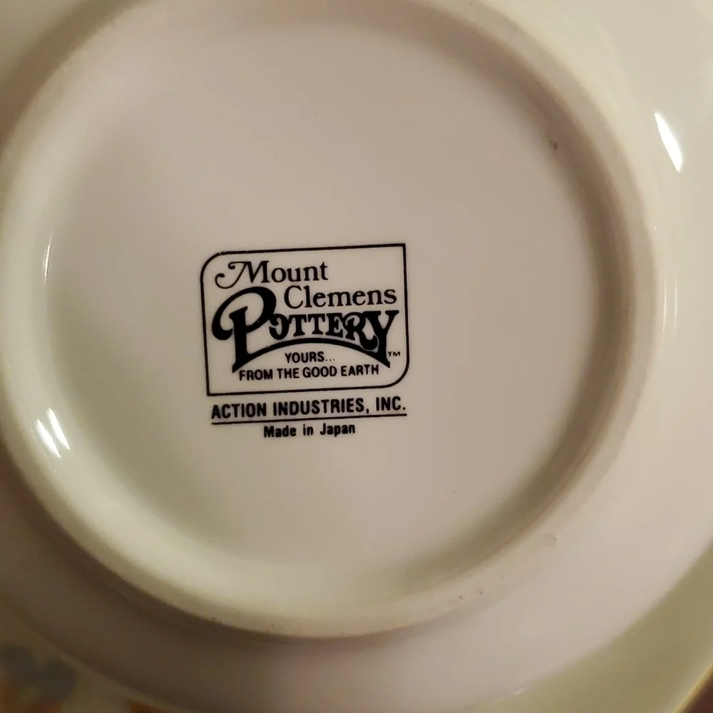 Mount Clemens Pottery Little Bunny Child's Set